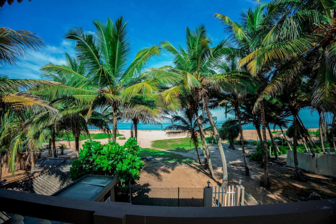 Lankahuts Villa Negombo Esterno foto