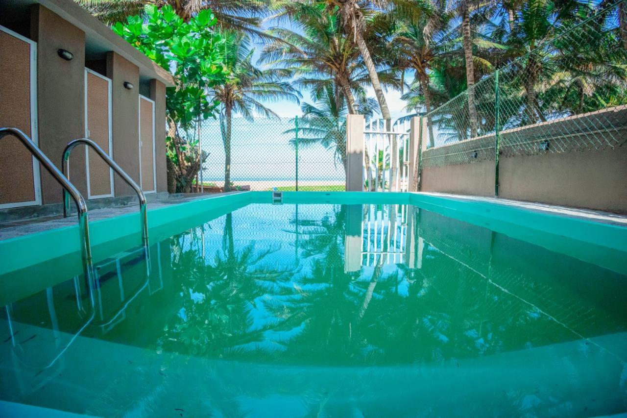 Lankahuts Villa Negombo Esterno foto
